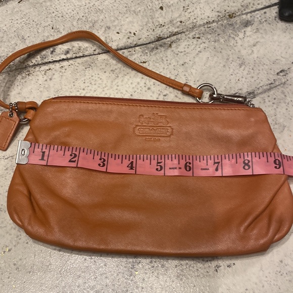 Coach metallic orange wristlet - Picture 5 of 6